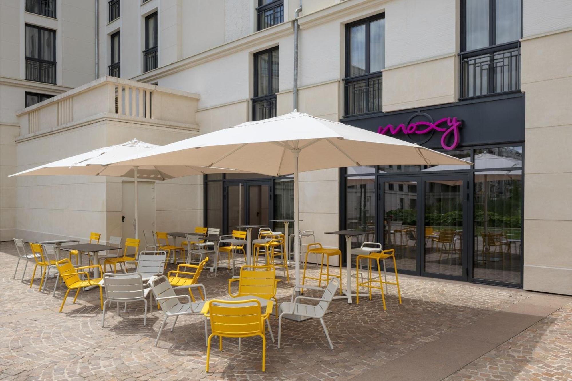 Moxy Paris Clamart Bagian luar foto