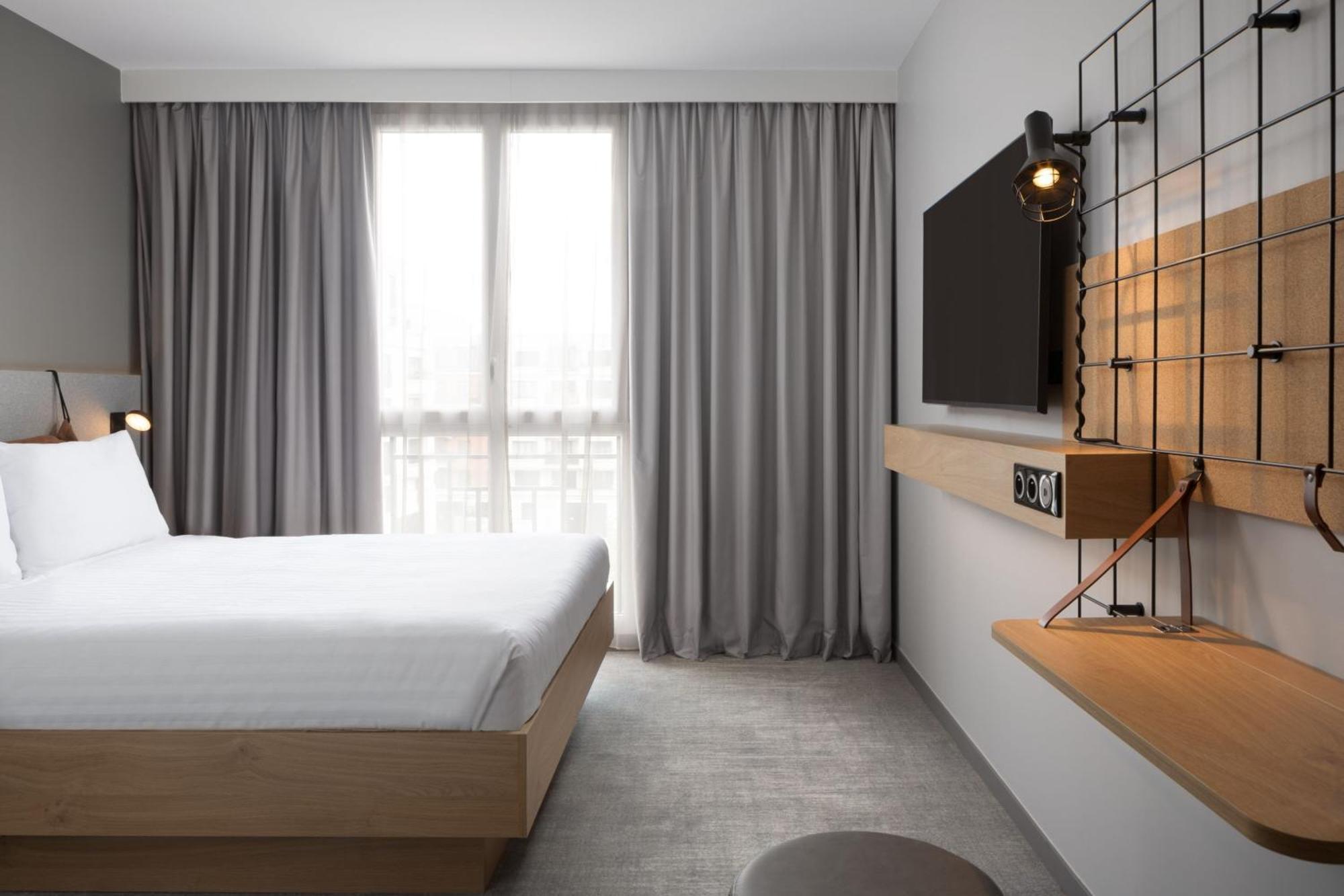 Moxy Paris Clamart Bagian luar foto
